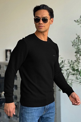 Мужская кофта чёрного цвета 