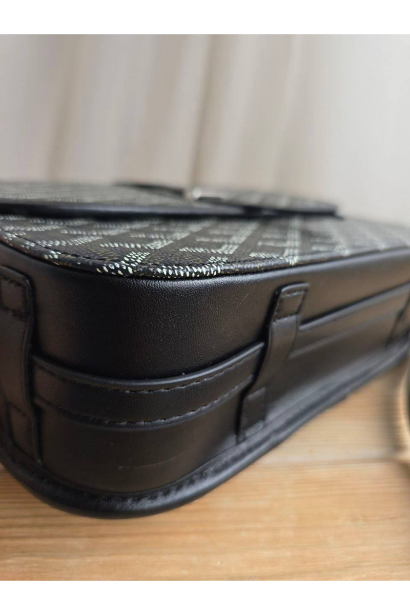 Designer Clothing Кожаная сумка Goyard Belvedere MM 27x21 см