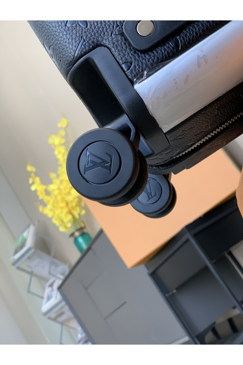 Rimowa Чемодан Horizon Premium  53x37x22 см