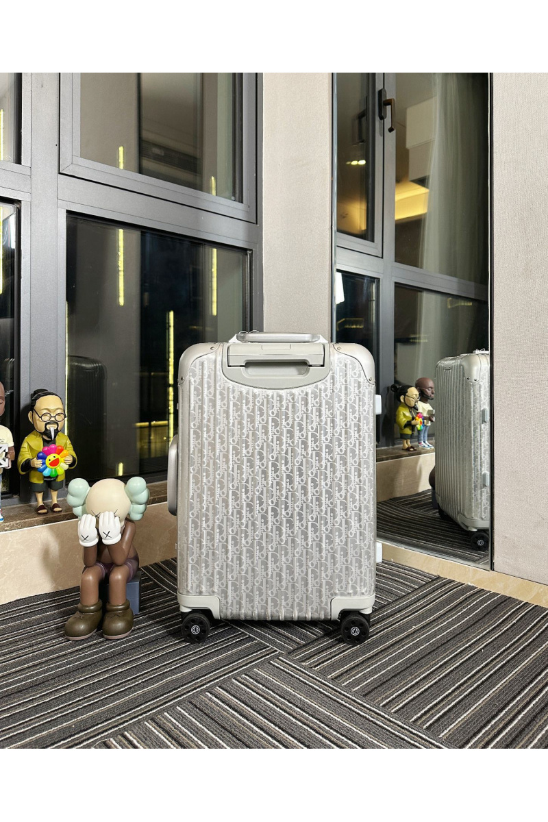 Rimowa Чемодан Aluminum S Premium 53x37x22 см
