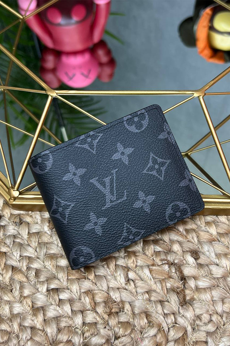 Lоuis Vuittоn Кожаный кошелёк Marco Monogram Eclipse 11x9.5 см