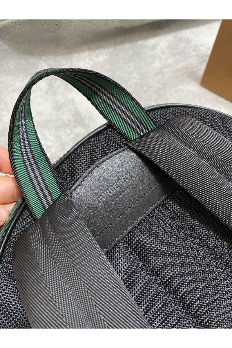 Burberry Рюкзак зелёного цвета TB Monogram Premium 30.5x14.5x42.5 см