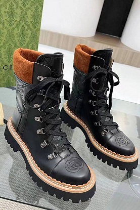 Женские кожаные ботинки