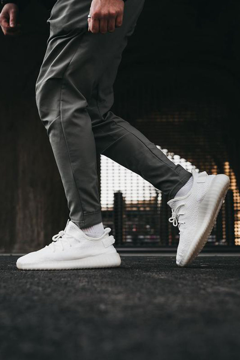 Adidas Кроссовки Yeezy Boost 350 V2 Triple White