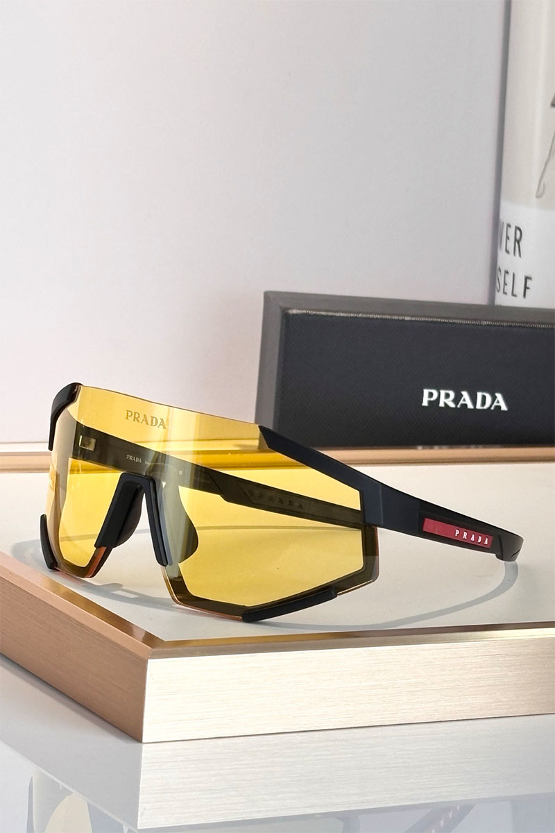 Prada Солнцезащитные очки Linea Rossa