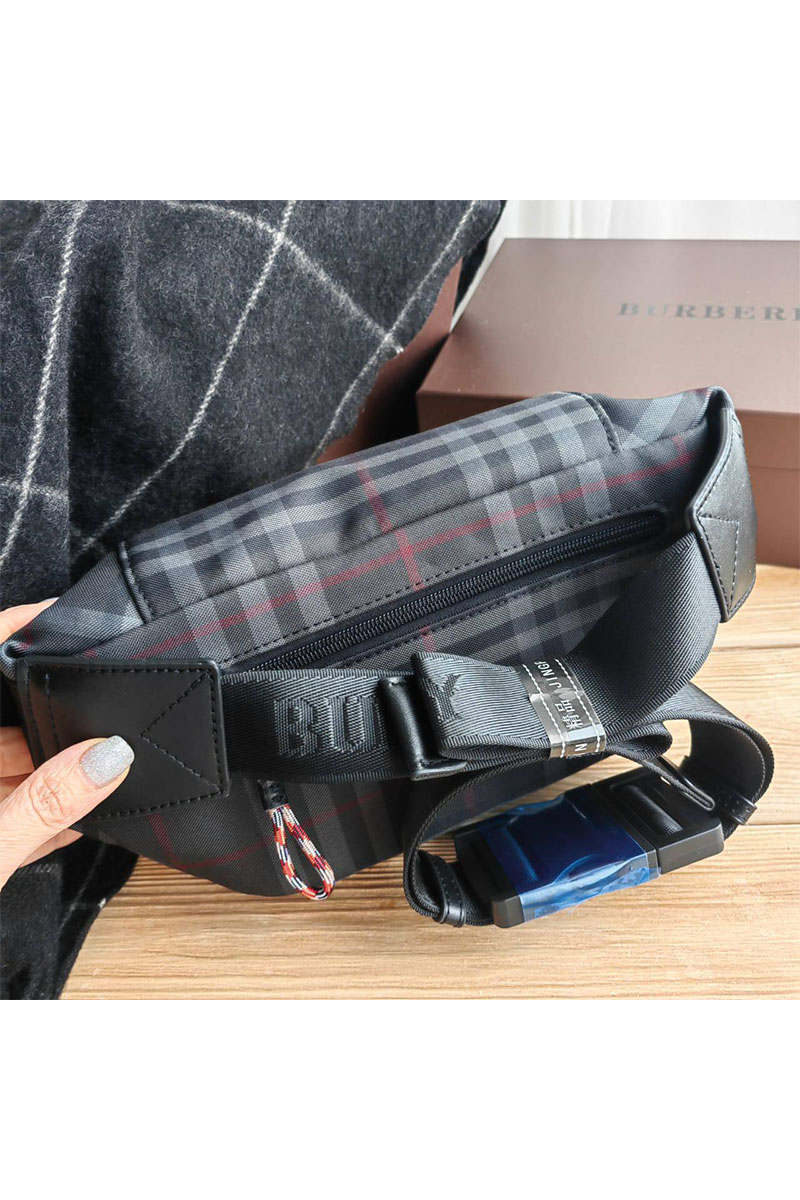 Burberry Сумка на пояс Check 28x14 см