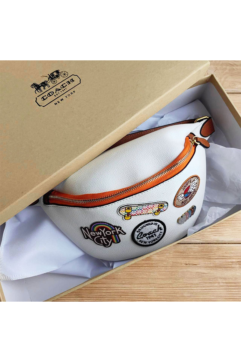 Coach Кожаная сумка на пояс Coach Charter multi-patch 33x17 см
