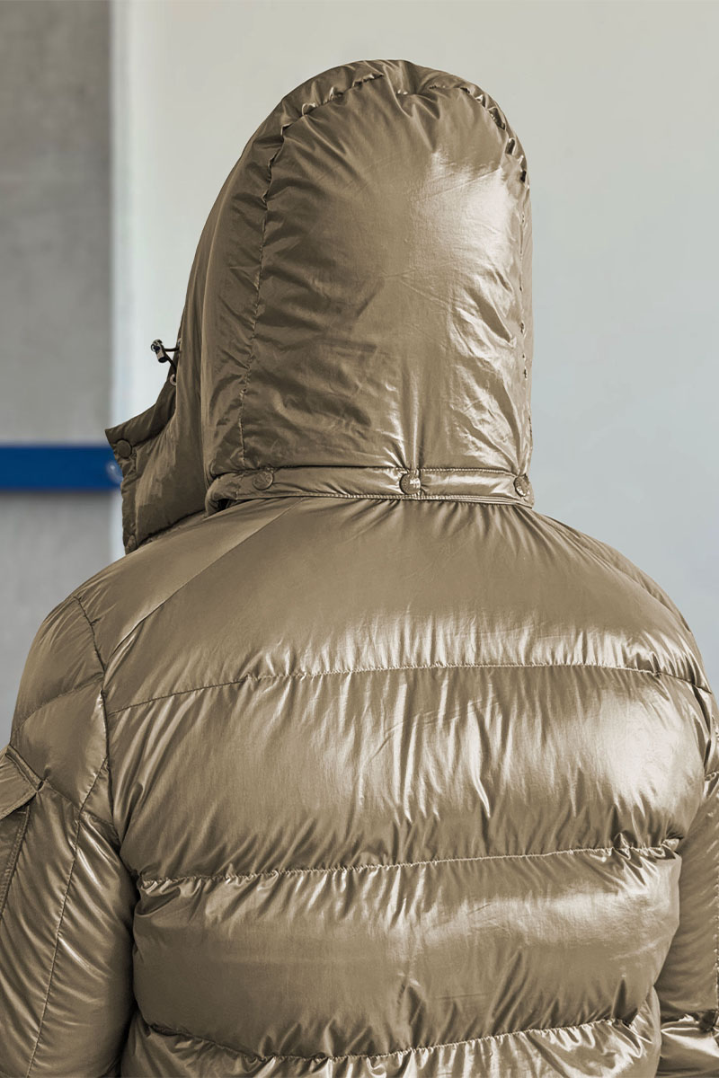 Moncler Мужской пуховик Maya 70 - Beige 