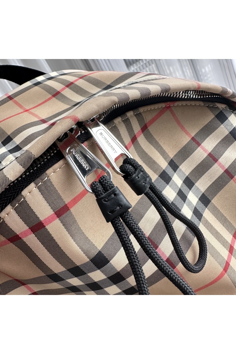 Burberry Нейлоновый рюкзак Vintage Premium 42.5x30.5x14.5 см
