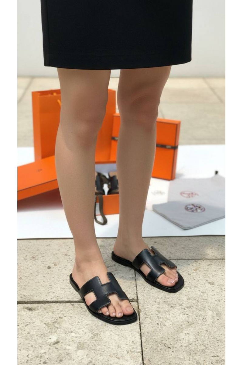 Hermes Женские кожаные шлёпанцы Oran