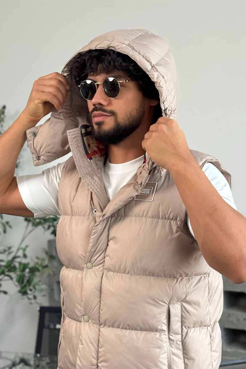 Burberry Светло-бежевый жилет logo-patch