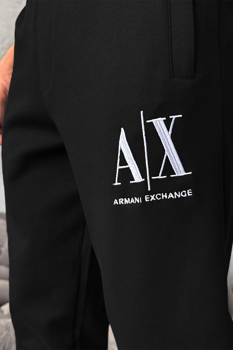 Emporio Armani EA7 Спортивные штаны logo-embroidered - Black
