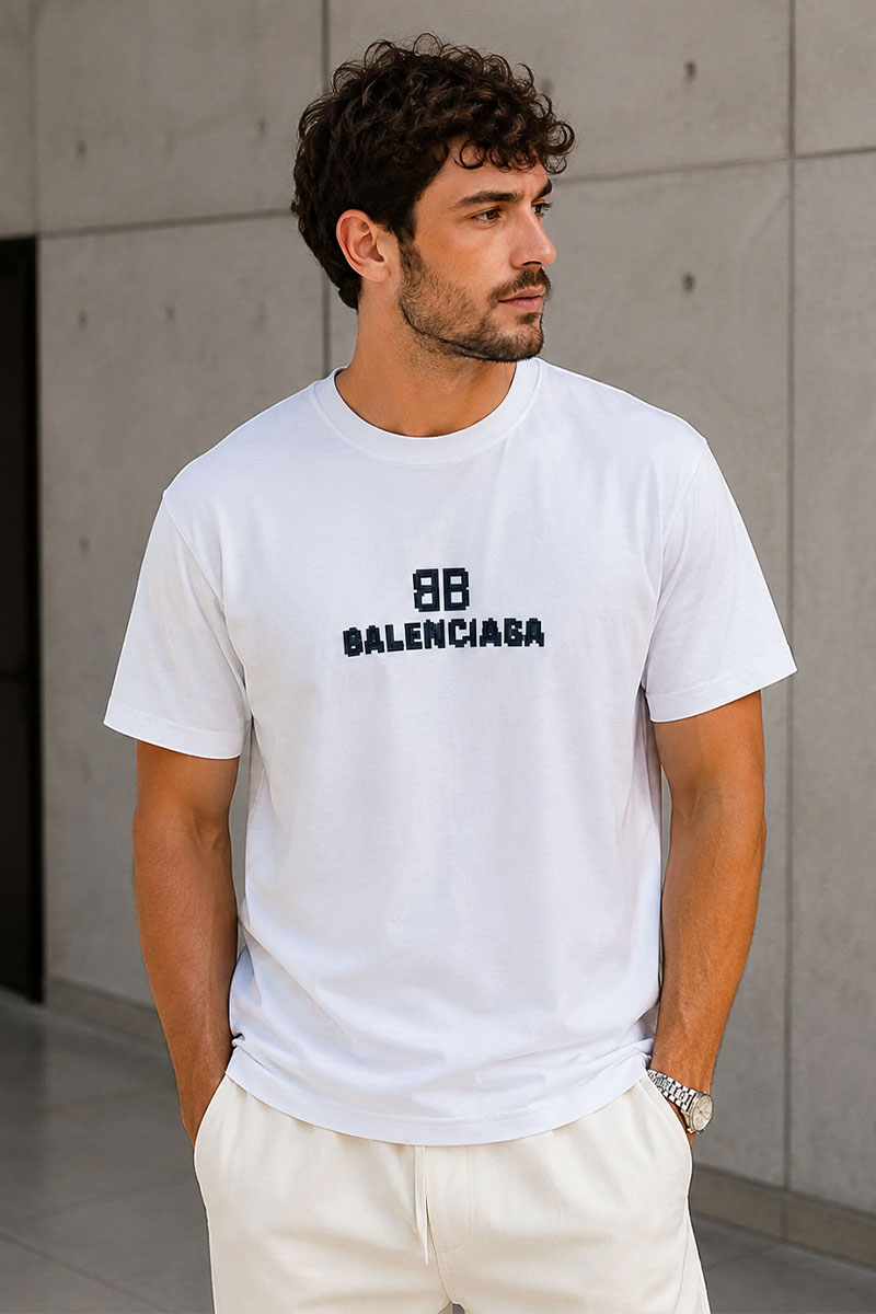 Balenciaga Белая оверсайз футболка Pixel