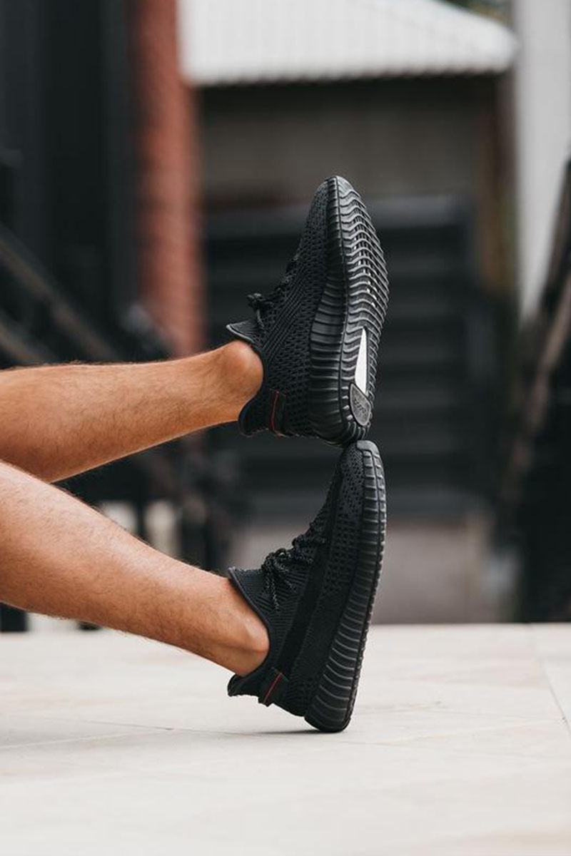 Adidas Кроссовки Yeezy Boost 350 V2 - Triple Black