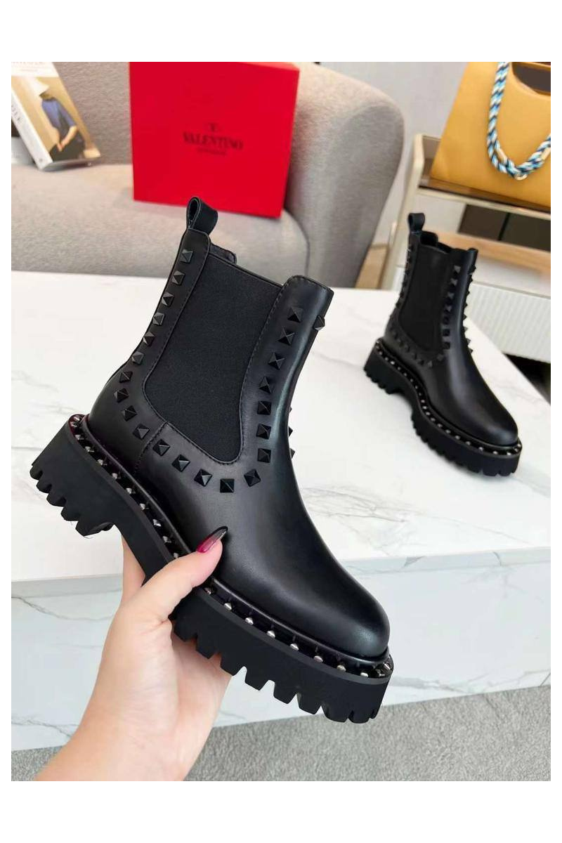 Valentino Женские кожаные ботинки с мехом 
