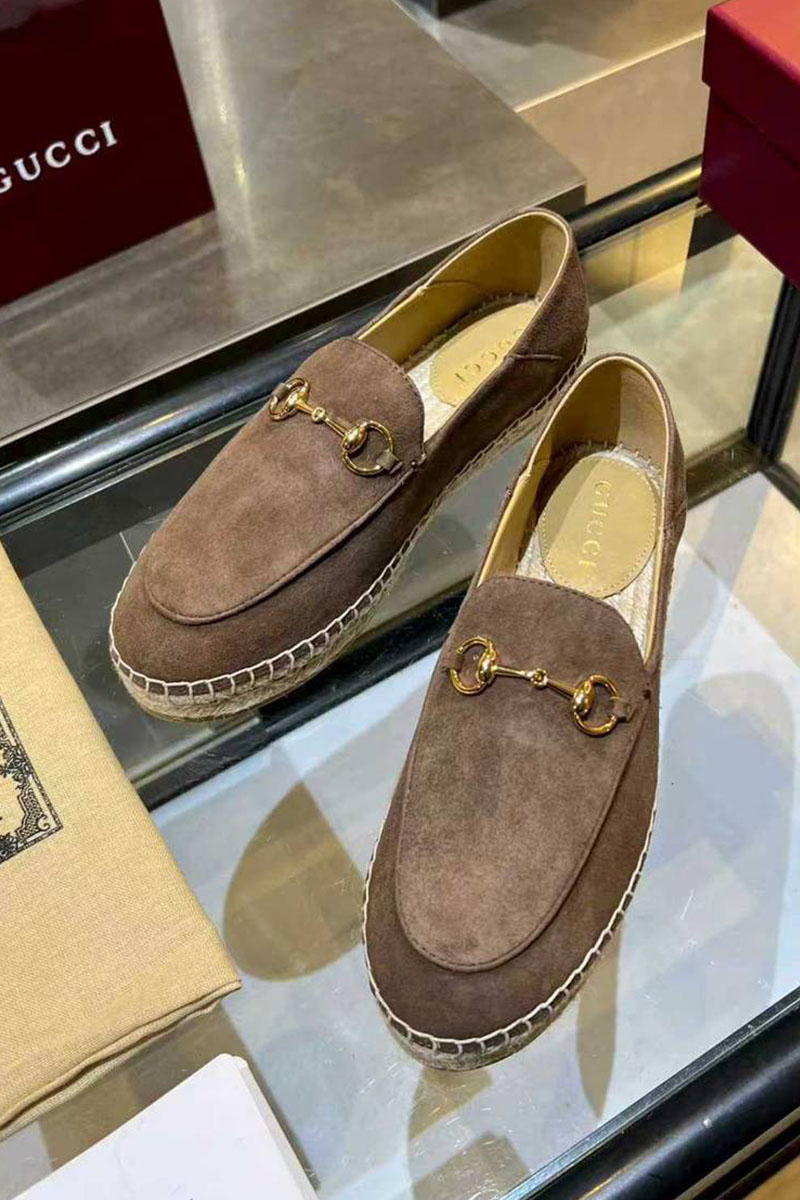 Gucci Женские замшевые лоферы GG Horsebit premium
