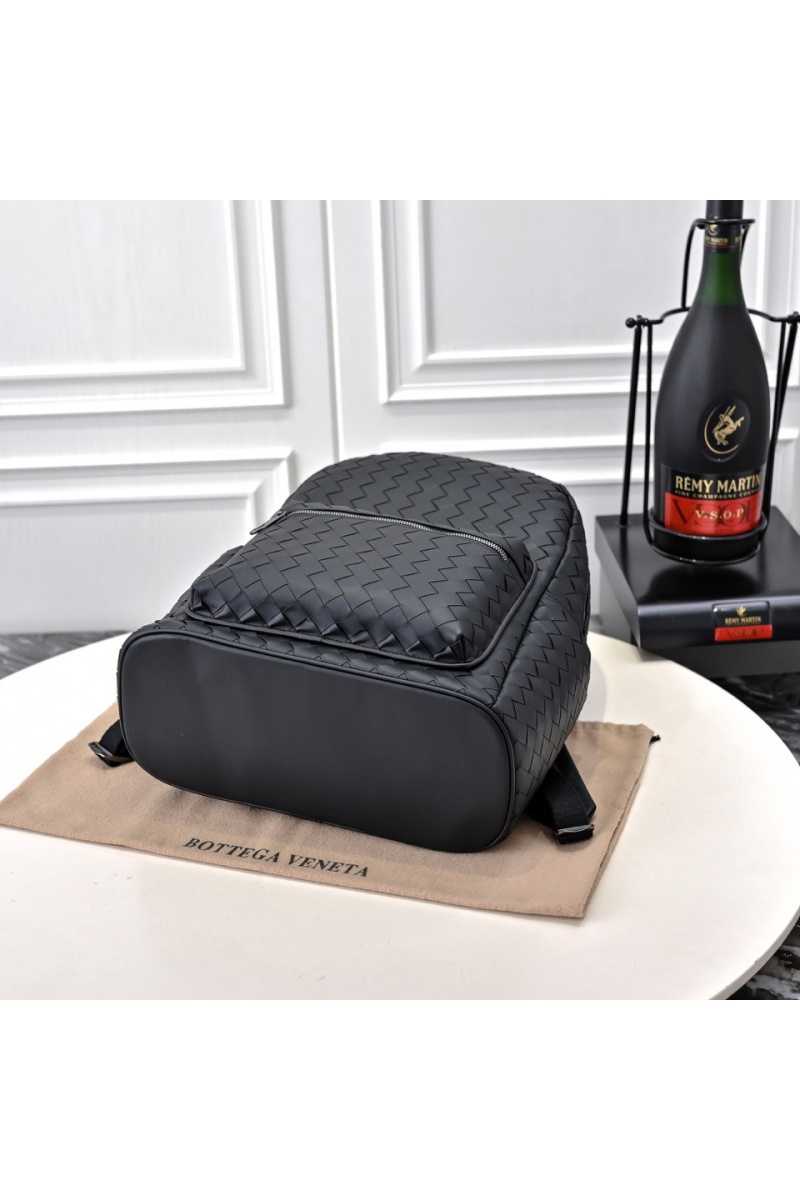 Bottega Veneta Кожаный рюкзак Premium 43x33x15 см