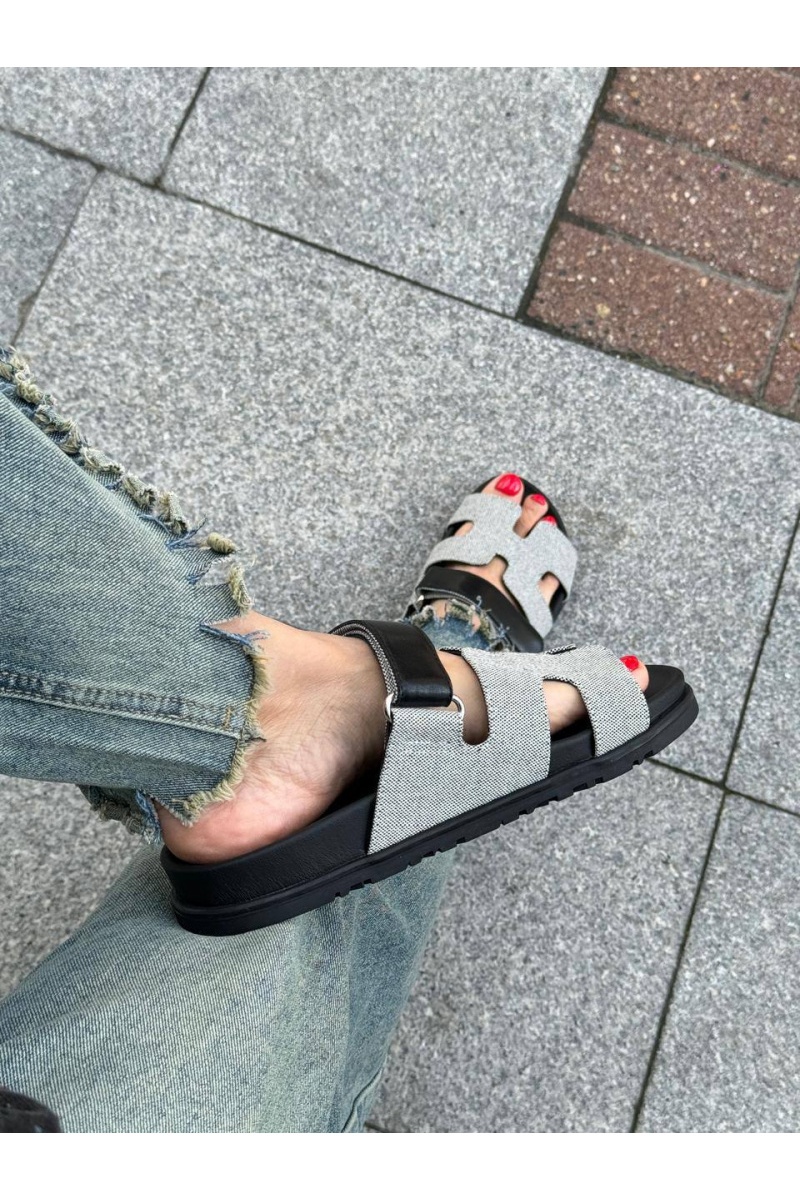 Hermes Женские кожаные сандалии Chypre - Black / Grey