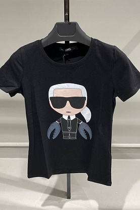 Женская чёрная футболка "Cancer"