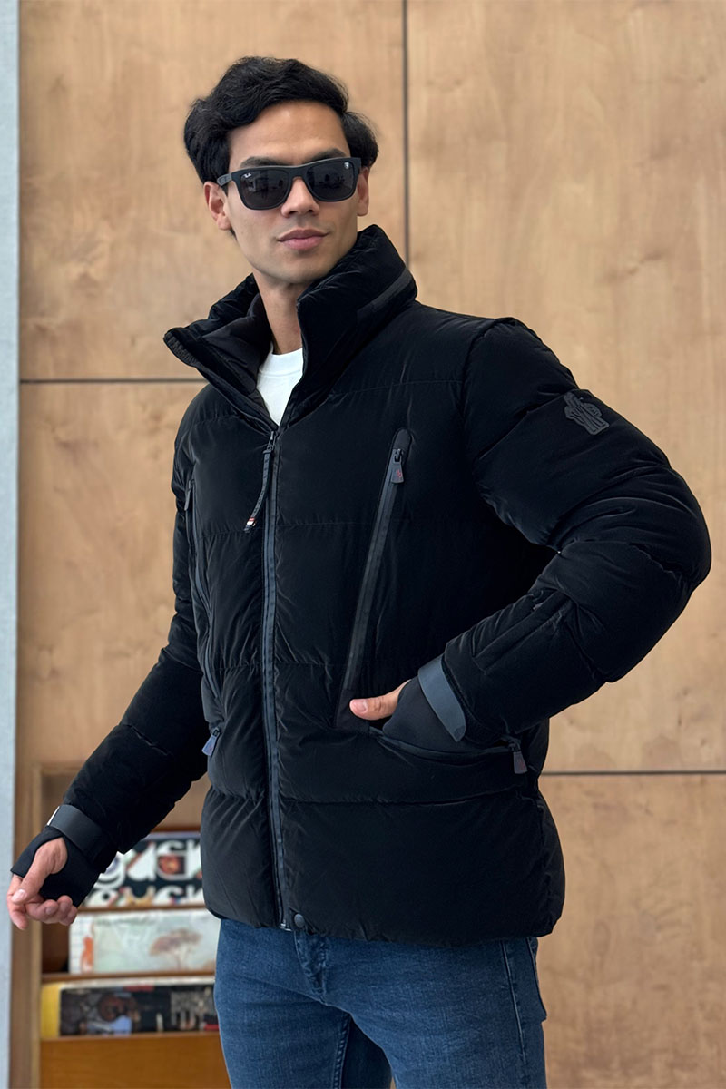 Moncler Мужская утеплённая куртка чёрного цвета