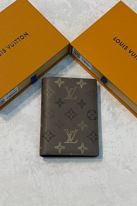 Кожаная обложка для паспорта Monogram Surplus premium 14x10x2.5 см