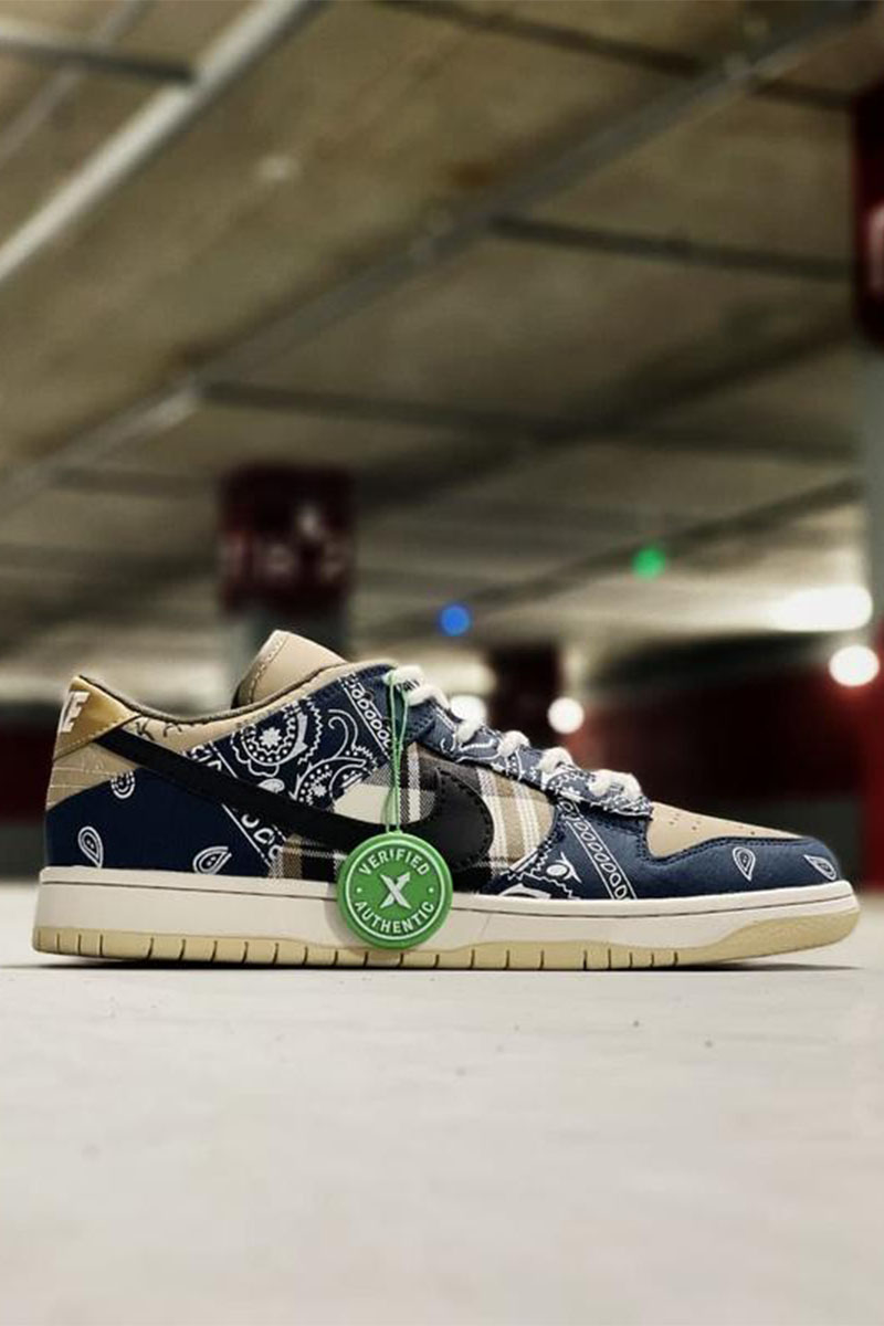 Nike Кроссовки SB Dunk Low x Travis Scott "Cactus Jack"