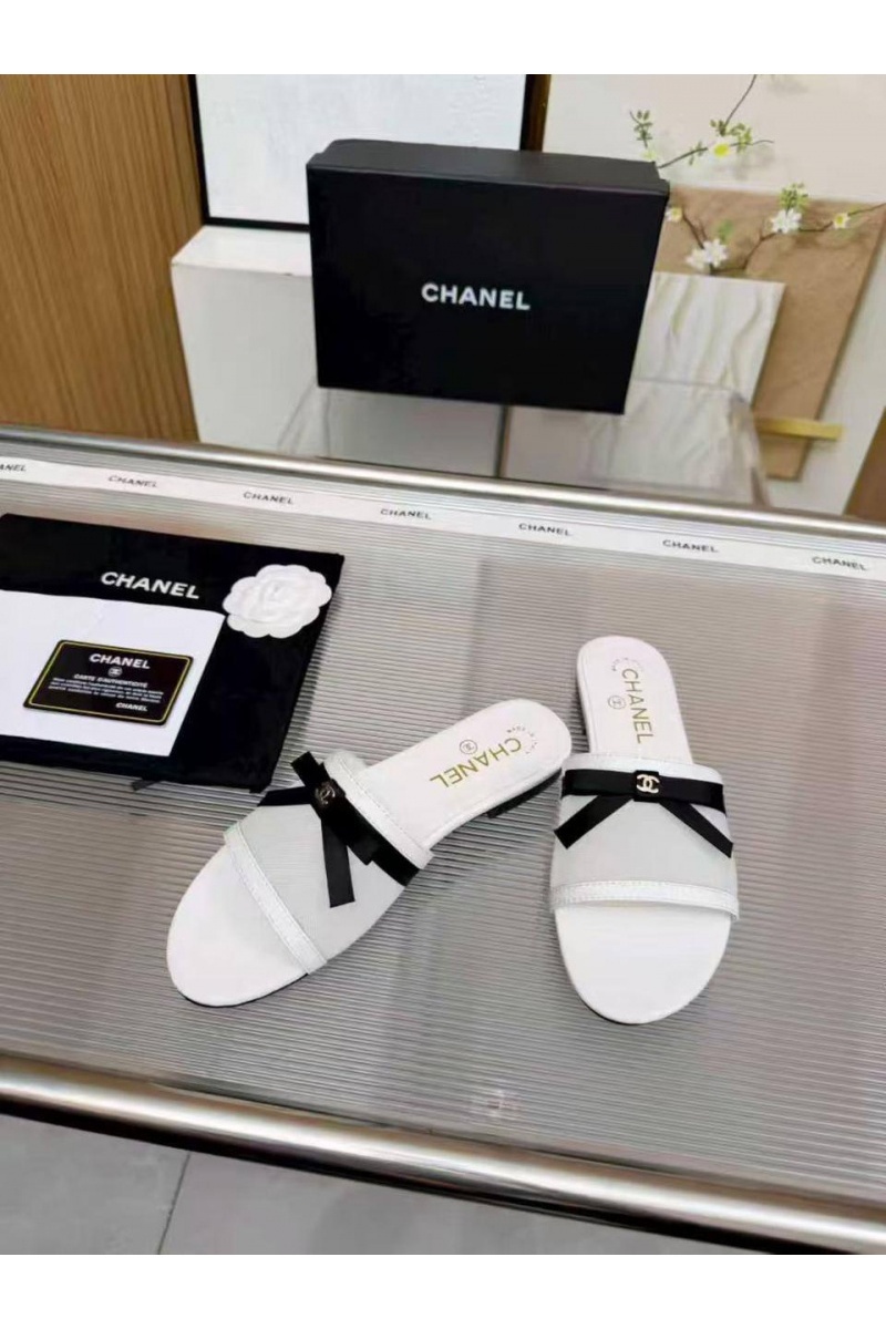 Chаnеl Женские кожаные шлёпанцы premium