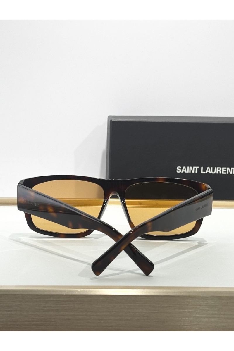 Yves Saint Laurent Солнцезащитные очки 