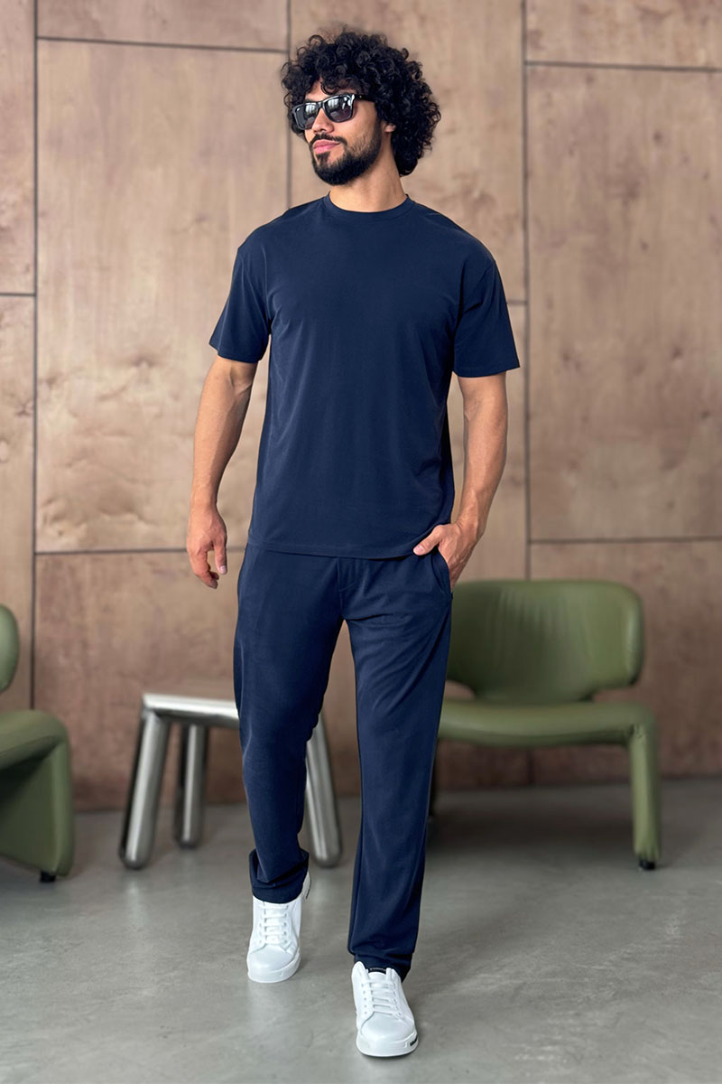Brioni Мужской костюм тёмно-синего цвета 