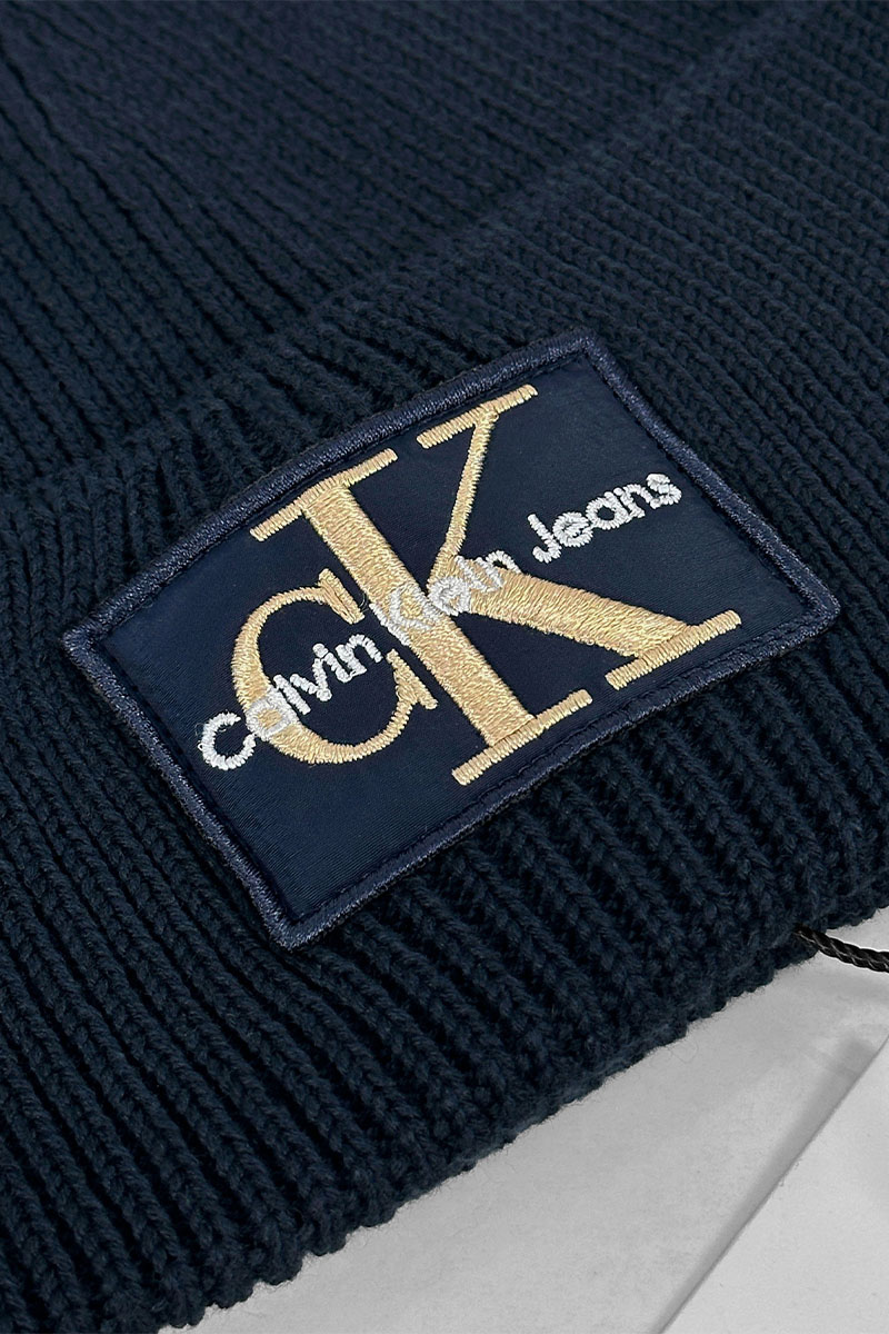 Calvin Klein Синяя шапка monologo patch 