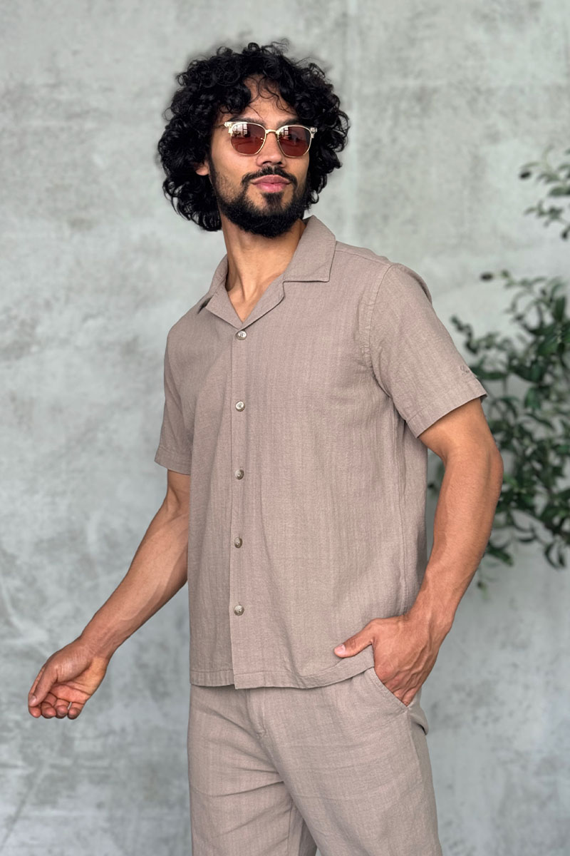 Loro Piana Мужской костюм бежевого цвета