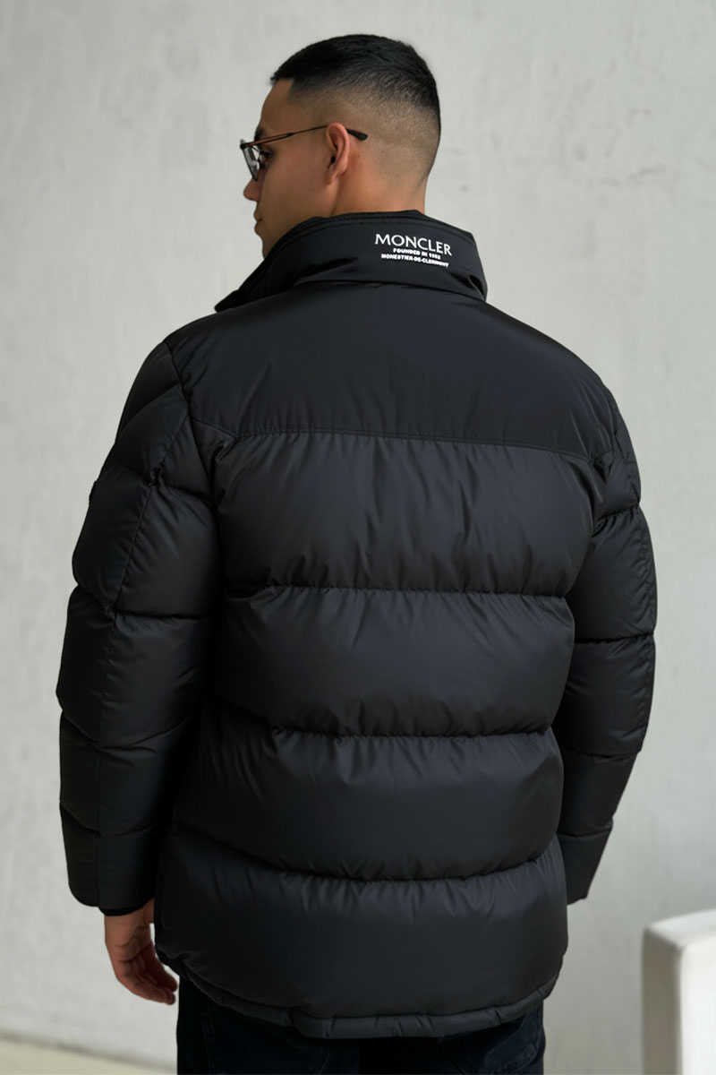 Moncler Утеплённая куртка Peuplier logo-patch - Black 