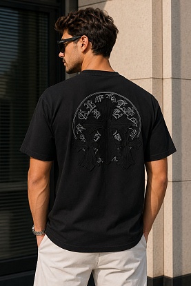 Чёрная оверсайз футболка Gothic logo