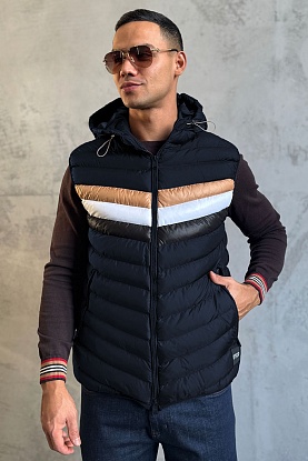 Жилет тёмно-синего цвета Coviltra