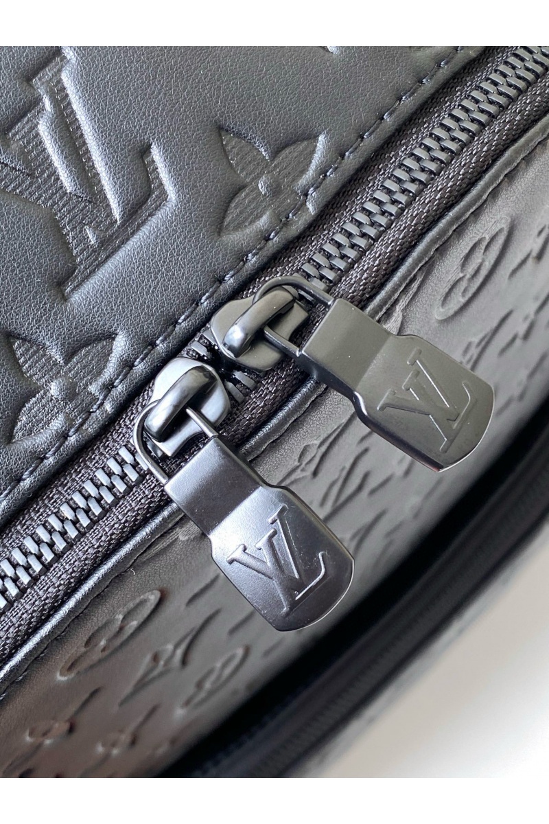 Lоuis Vuittоn Кожаный рюкзак Racer Shadow Premium 33x41x18 см