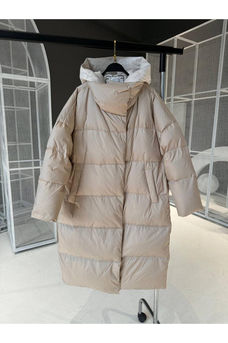 Max Mara Женский бежевый пуховик Max Mara