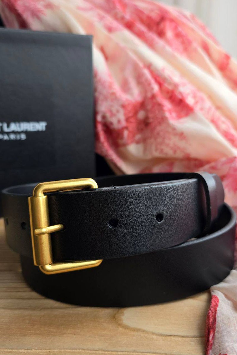 Yves Saint Laurent Женский кожаный ремень (длина  85 / 90 см)
