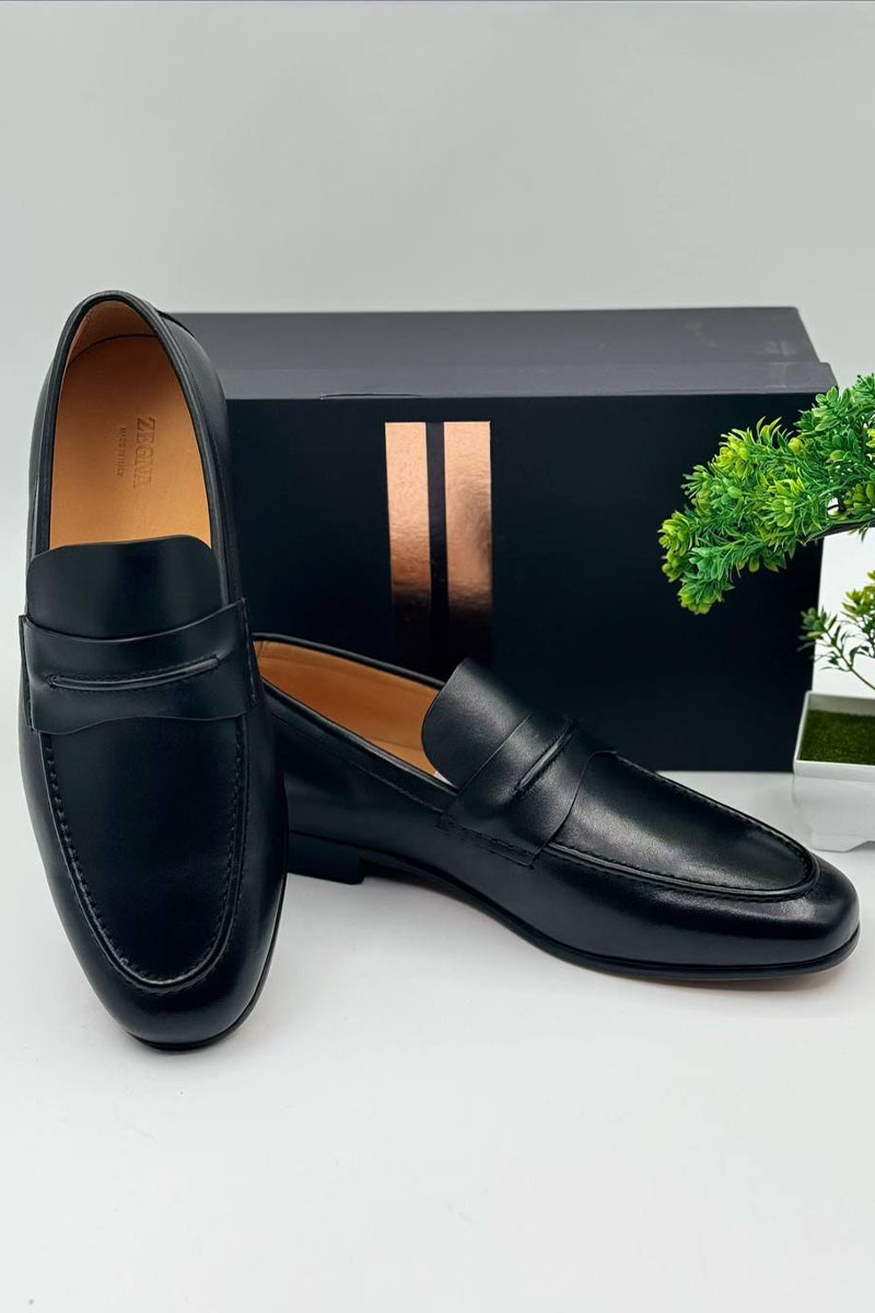 Zegna Чёрные кожаные лоферы 