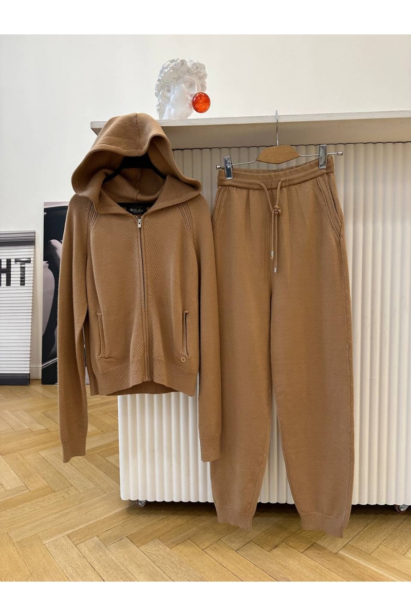 Loro Piana Женский костюм Premium