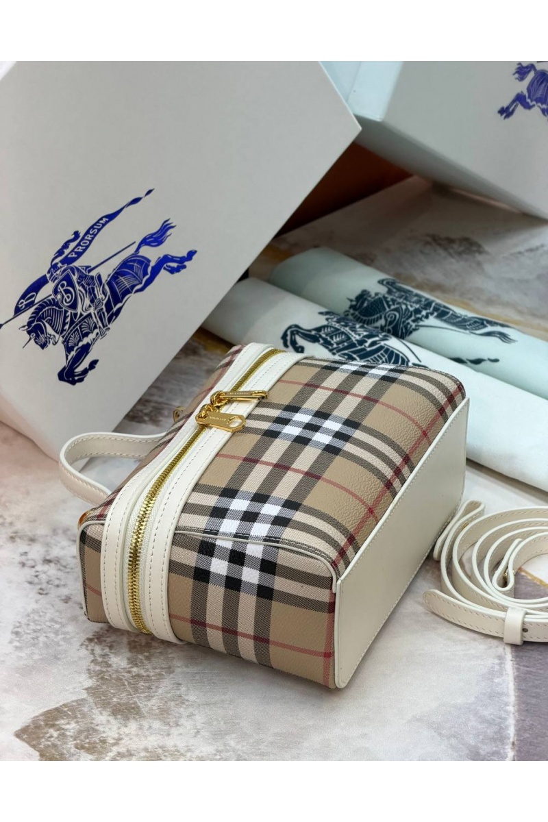 Burberry Кожаная сумка Check Vanity premium 19.5x15x8 см