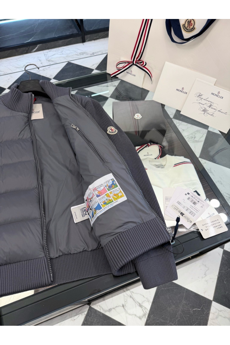 Moncler Куртка с вязаными рукавами серого цвета 