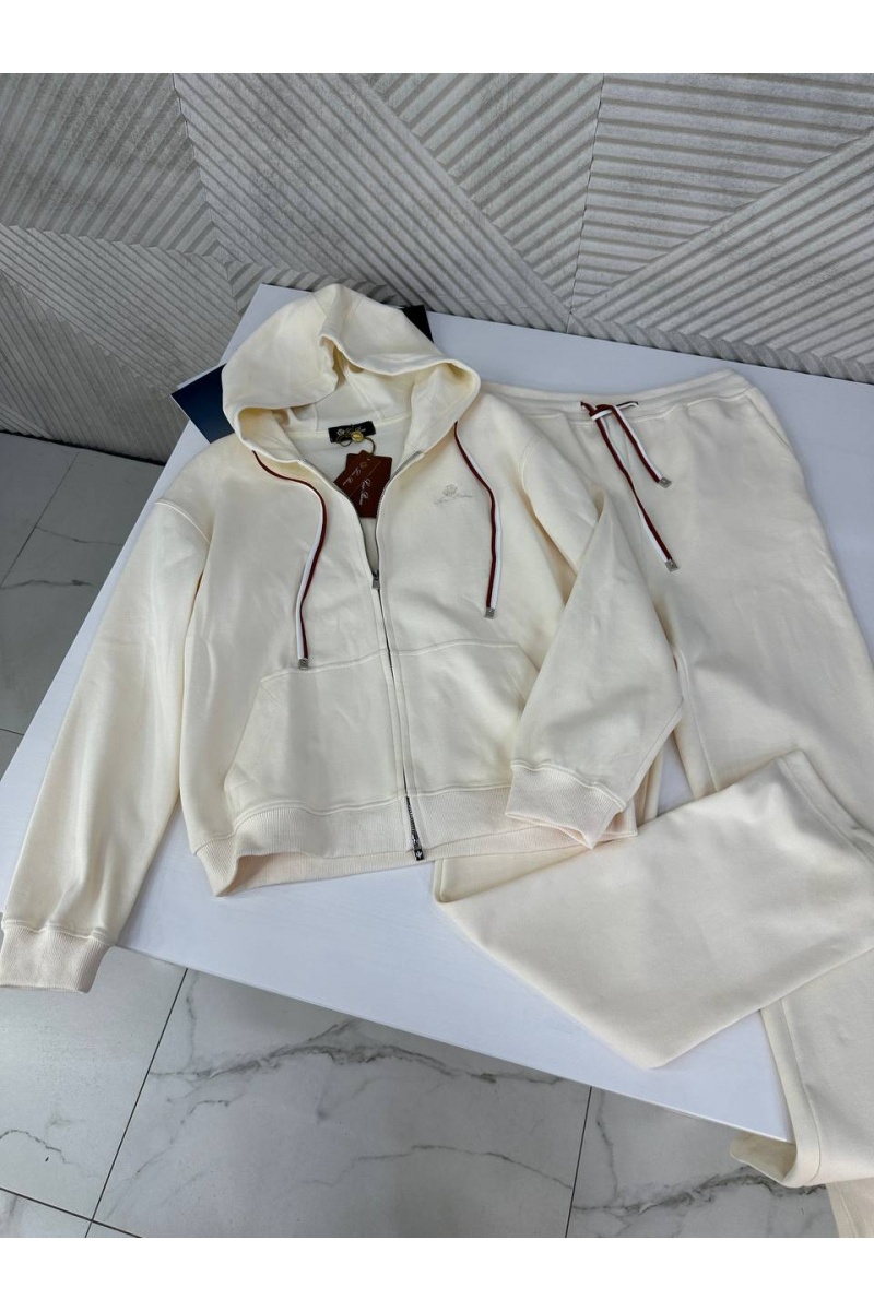 Loro Piana Женский бежевый костюм Premium