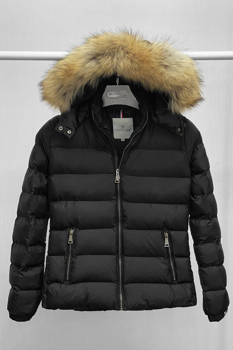Moncler Женская куртка с меховым капюшоном