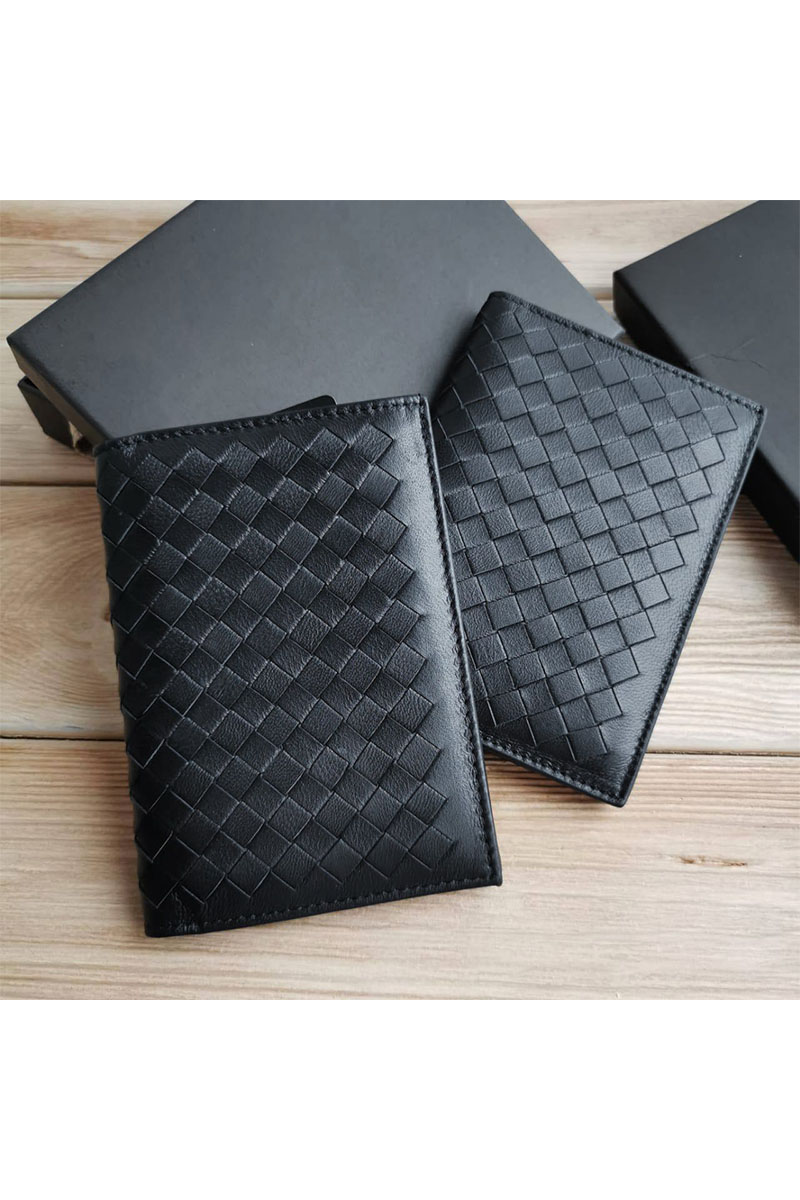 BV Кожаная обложка на паспорт - Black
