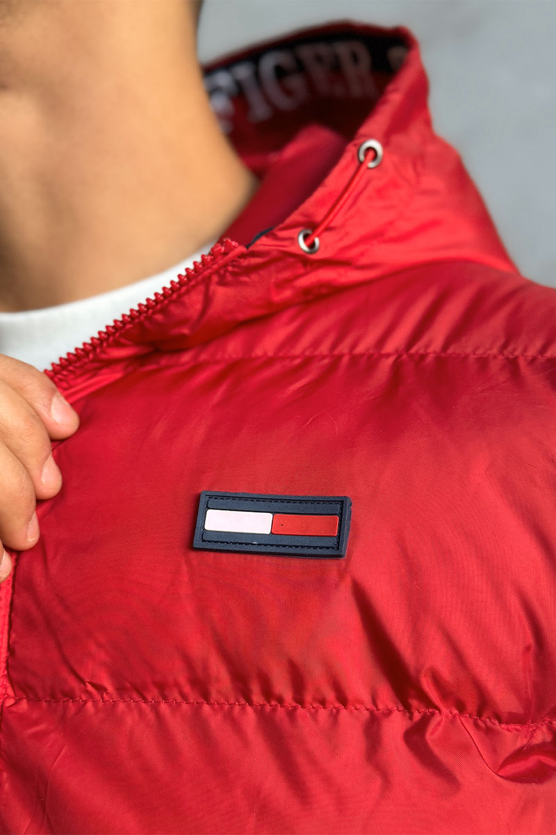 Tommy Hilfiger Мужской жилет красного цвета 