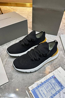 Текстильные кроссовки чёрного цвета 