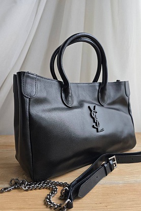 Женская чёрная сумка 39x23 см