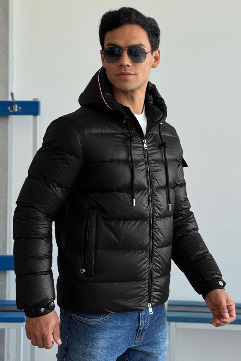 Moncler Мужской чёрный пуховик Pavin