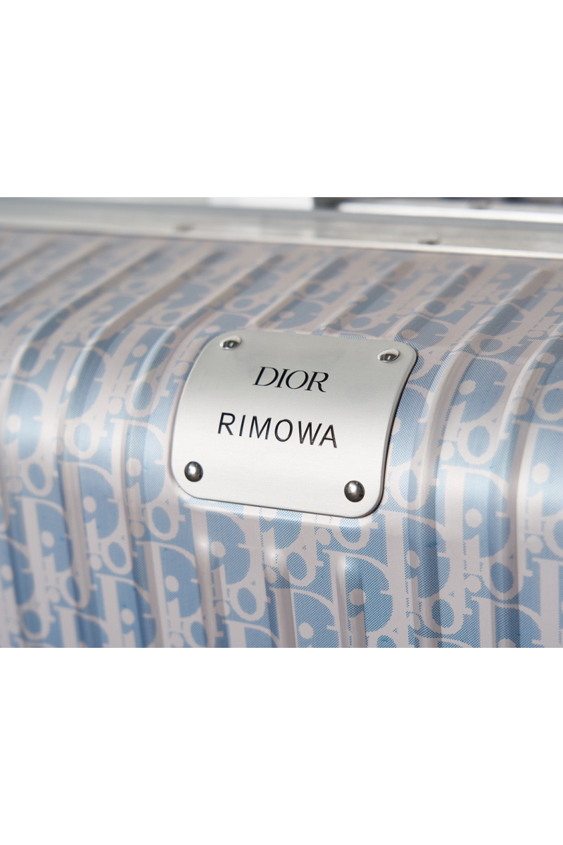 Rimowa Чемодан Aluminum Gradient M Premium 67x42x27 см