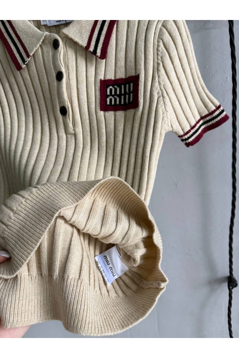 MIU MIU Женское поло бежевого цвета premium